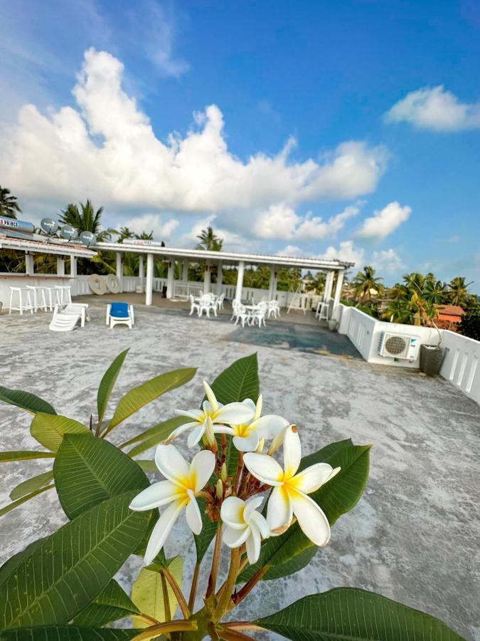 Sunset Sands Hikkaduwa Exterior foto